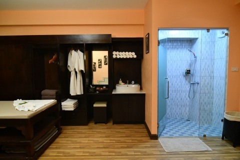 ร้านนวดครบวงจร