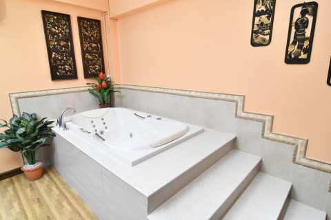 อ่างแช่น้ำนม น้ำแร่